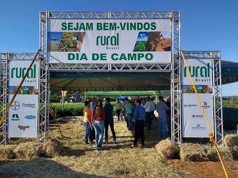 Dia_de_Campo_Rural_Brasil_Piranhas_GO_02.jpg