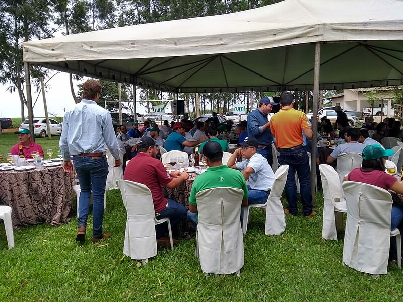 Dia_de_Campo_Rural_Brasil_em_Mineiros_GO_03.jpg