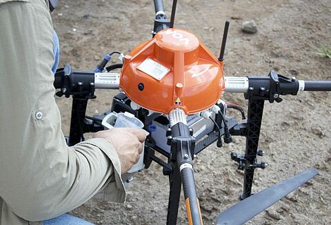 Pulverização de microbiológicos via drone gera ganhos financeiros e ambientais