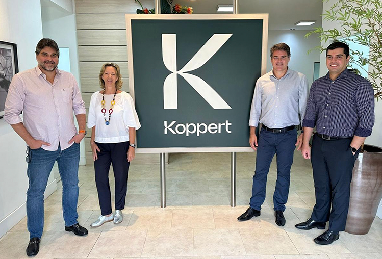 Diretores da Koppert Brasil recebem os representantes da Dutcham