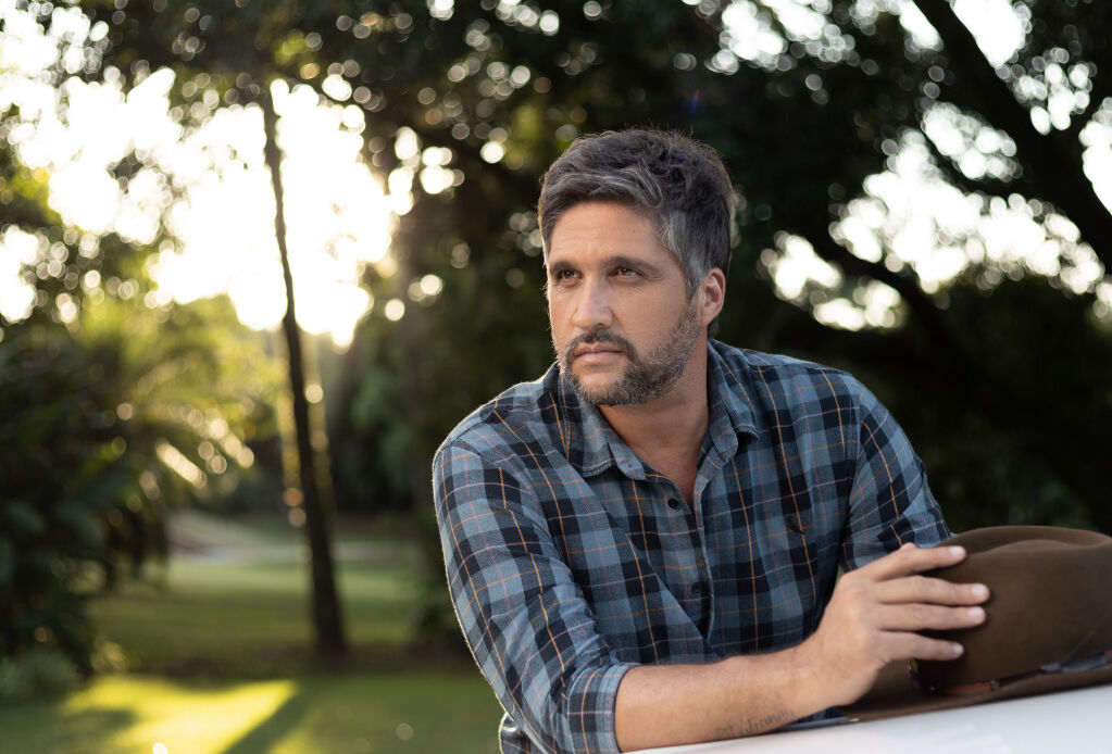 Entrevista com Leo Chaves